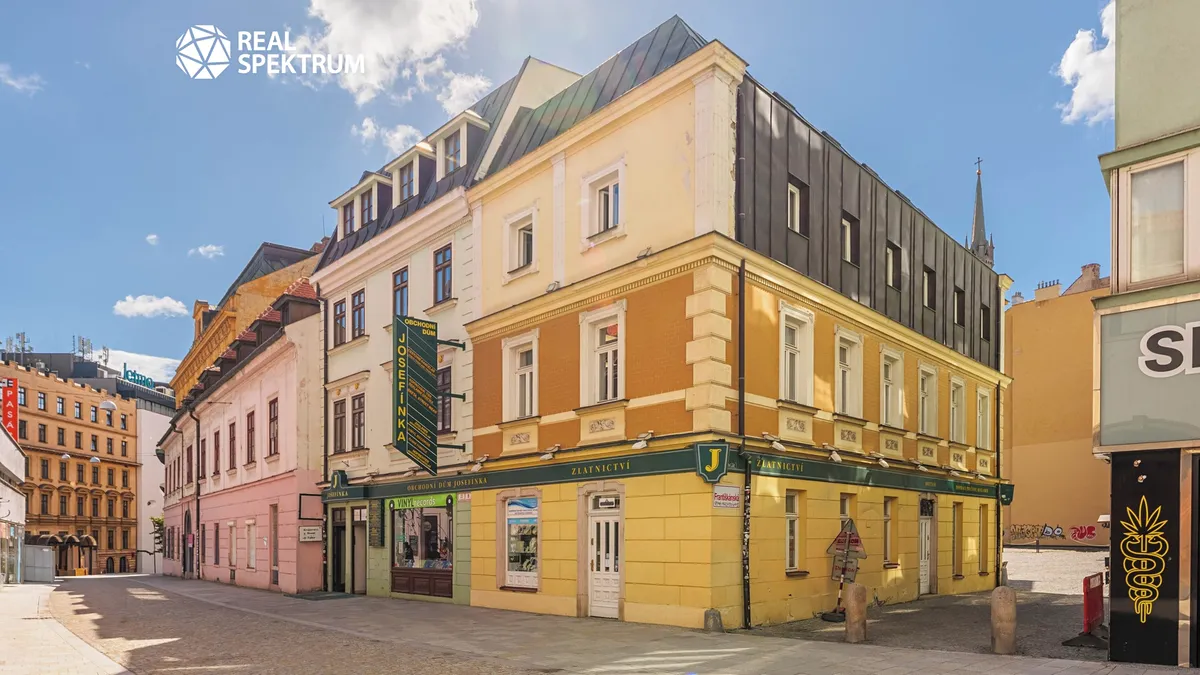 Prodej činžovního domu 915 m²